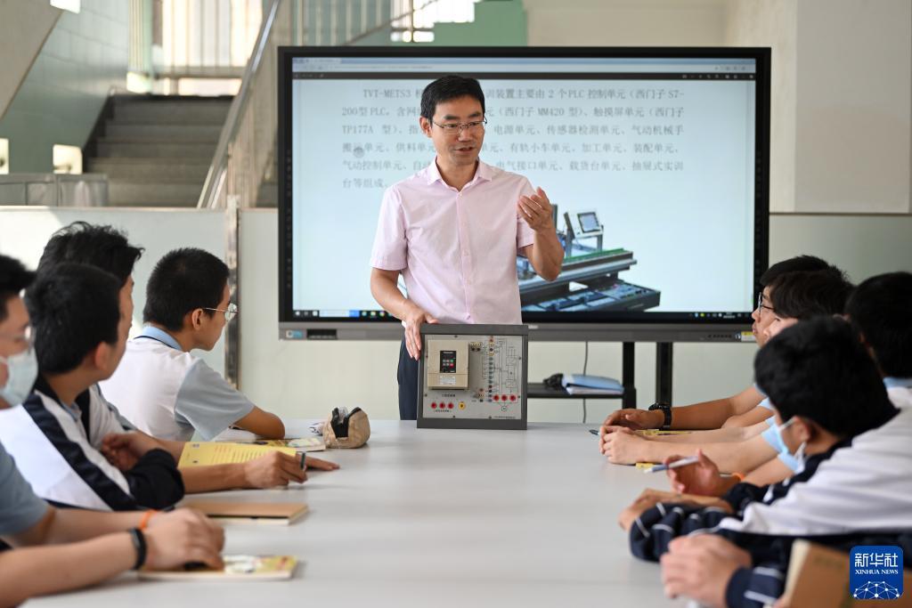 百威红包怎么领取
